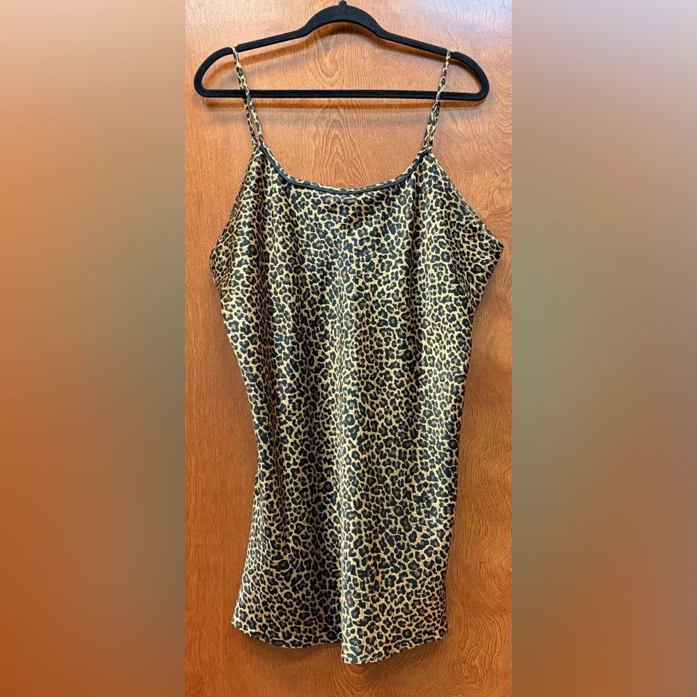 Y2K Gilligan & O’Malley leopard print slip dress nightgown slits w/bow size XL
